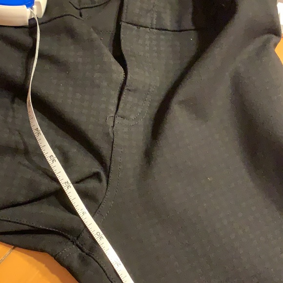 KUT from the kloth sz 16 🎃HP🎃 black/black houndstooth pants EUC - Picture 10 of 10